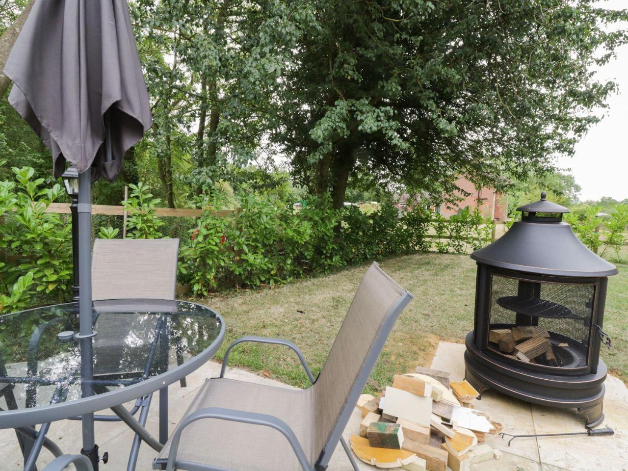 Acorn Lodge Saxmundham Extérieur photo